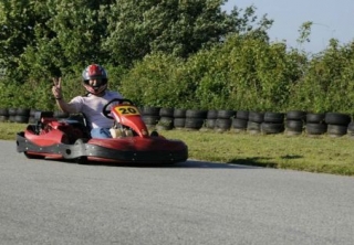  Long Le Kart con Kart Center